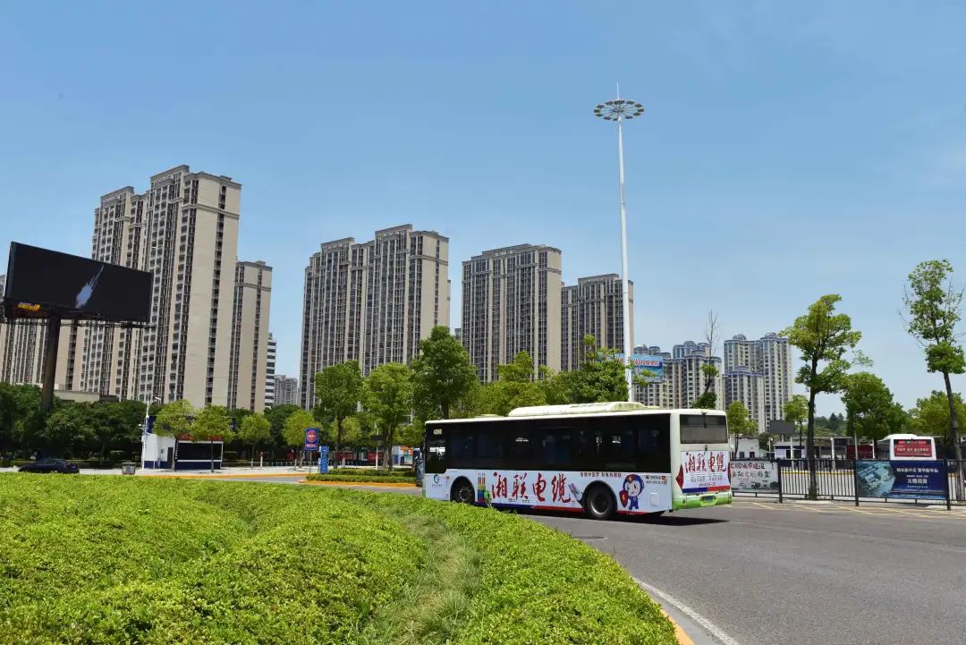 品牌煥新，夏日啟航 岳陽(yáng)登場(chǎng)，未來(lái)可期 #安全用電你我湘聯(lián)